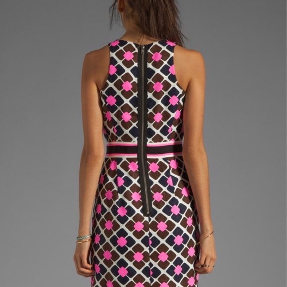 Milly of NY Anna Tile Sheath Dress Neon Pink Size 6 - Picture 3 of 10